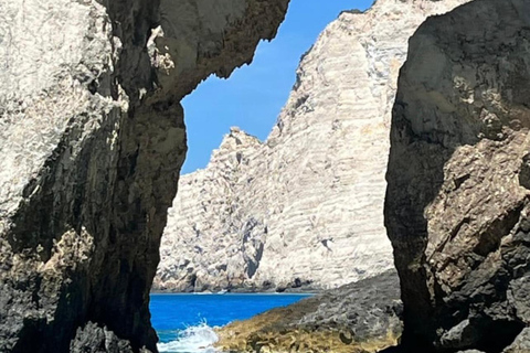 Zakynthos: Private Speedboat Tour to the Shipwreck and swim