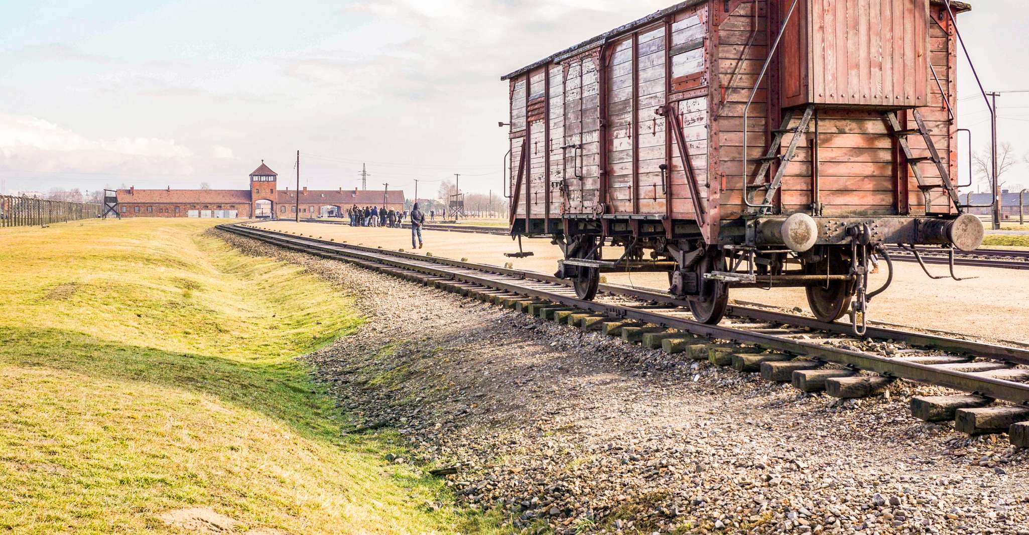 Krakow, Full-Day Auschwitz-Birkenau & Salt Mine Guided Tour - Housity