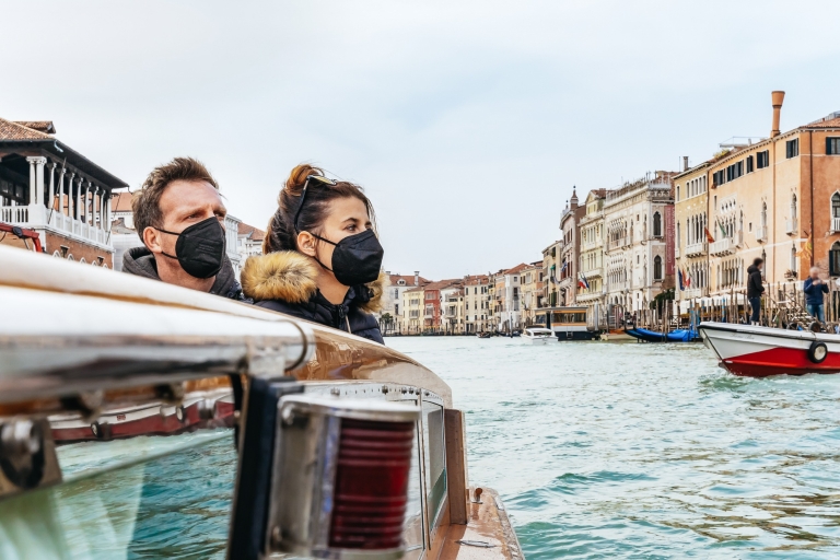 Venetië: boottocht van 1 uur over Canal GrandeBoottocht van 1 uur over het Canal Grande in het Italiaans