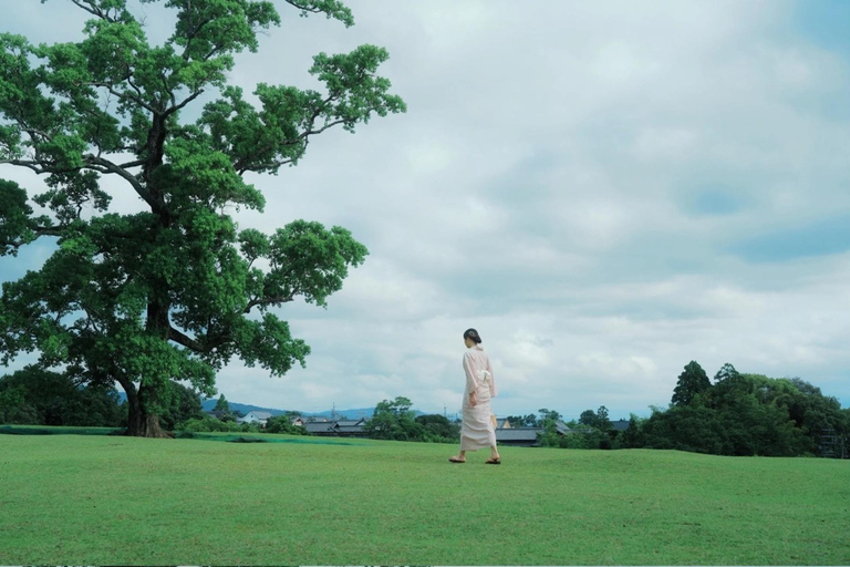 Nara: Kimono Rental and Photoshoot Experience
