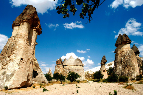 Rode tour door Cappadocië met lunch en museumtickets (kleine groep)Cappadocië rode tour met lunch en museumtickets kleine groep