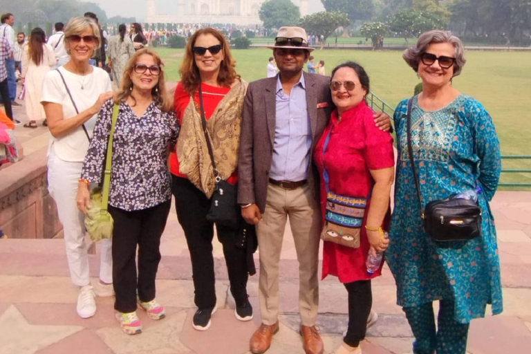 Z Jaipuru: Taj Mahal, Agra Fort i Fatehpur Sikri TourZ Jaipur:- Samochód, przewodnik, kierowca, bilety wstępu i lunch