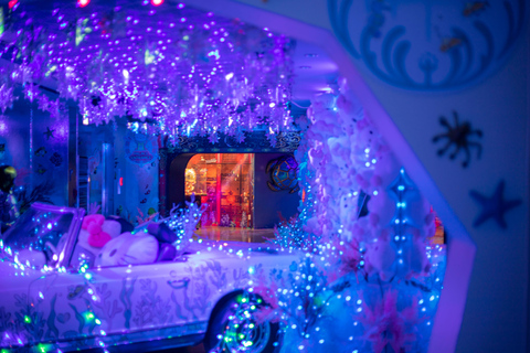 Awaji Hello Kitty Apple Land Admission Ticket