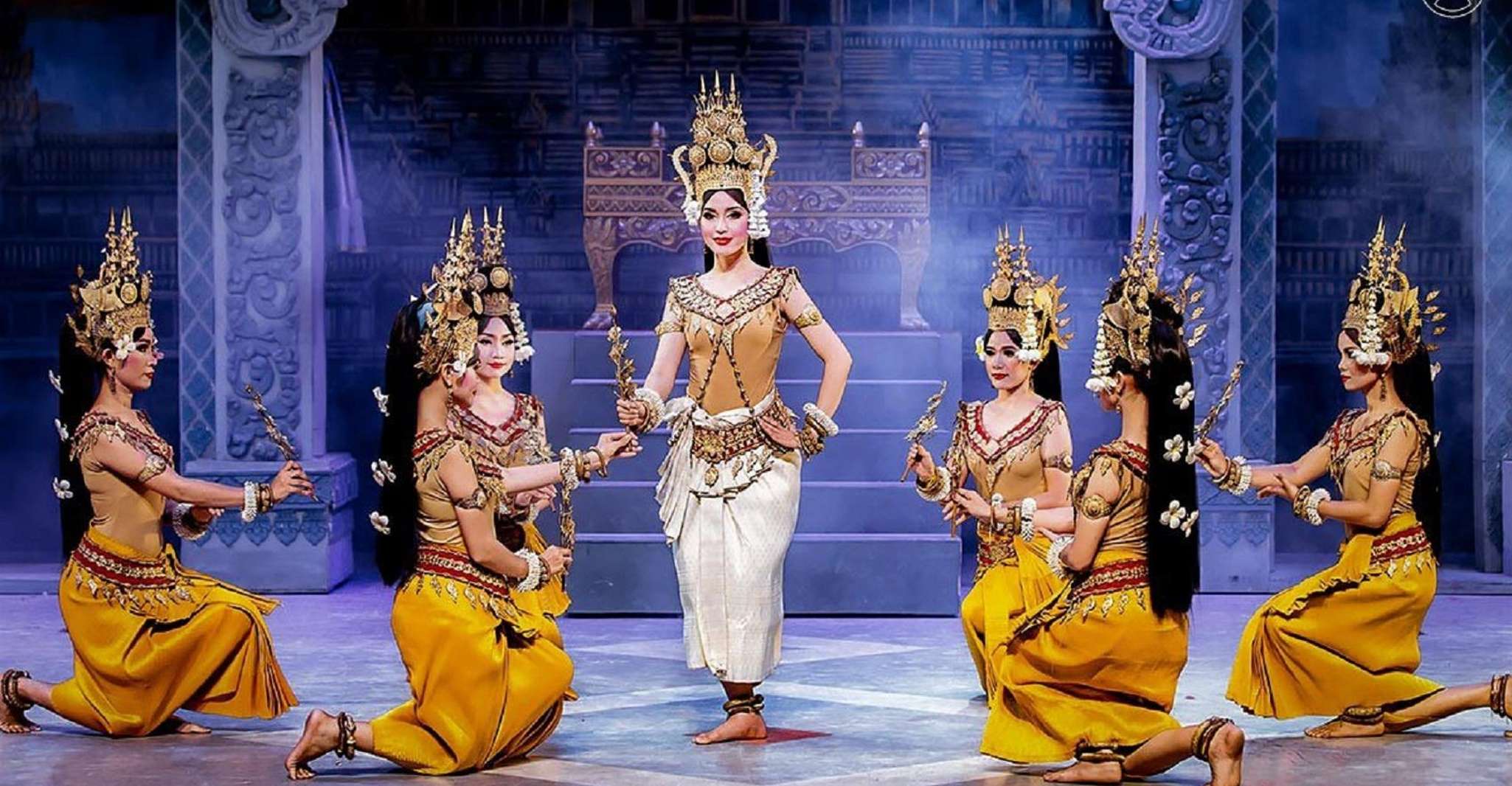 Apsara Performance Including Buffet Dinner & Hotel Pick up - Housity