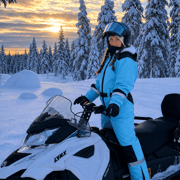 Go Northwild mit dem Schneemobil in Saariselkä