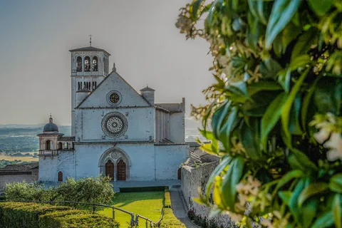 Tour della città di Assisi con la Basilica di San Francesco e la Porziuncola