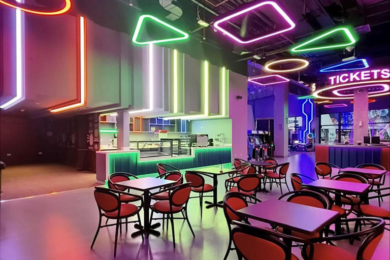 Abu Dhabi: Bowling Experience 1 Guest (Per Person)