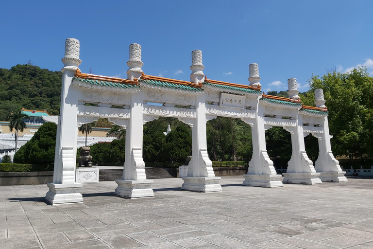 Taipei: Private 7-Hour Layover Tour from TPE Airport