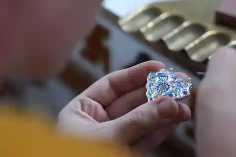 Jaipur: Laboratorio privato di Meenakari su argento