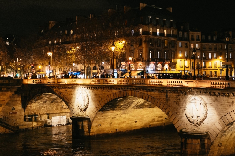 París: recorrido a pie por los secretos de la ciudad oscuraParís: recorrido privado a pie por los secretos de la ciudad oscura