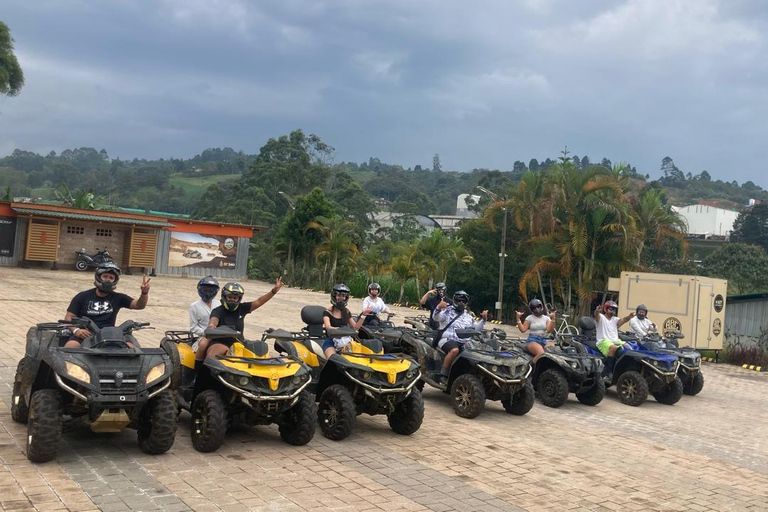 Medellín: TOUR privato in ATV 1.5H Include la cascataMedellín: TOUR privato in ATV 1,5H Con cascata inclusa