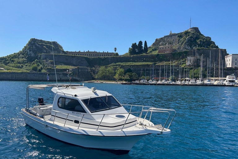 Corfu: Passeio de barco particularCorfu: excursão de meio dia em barco particular