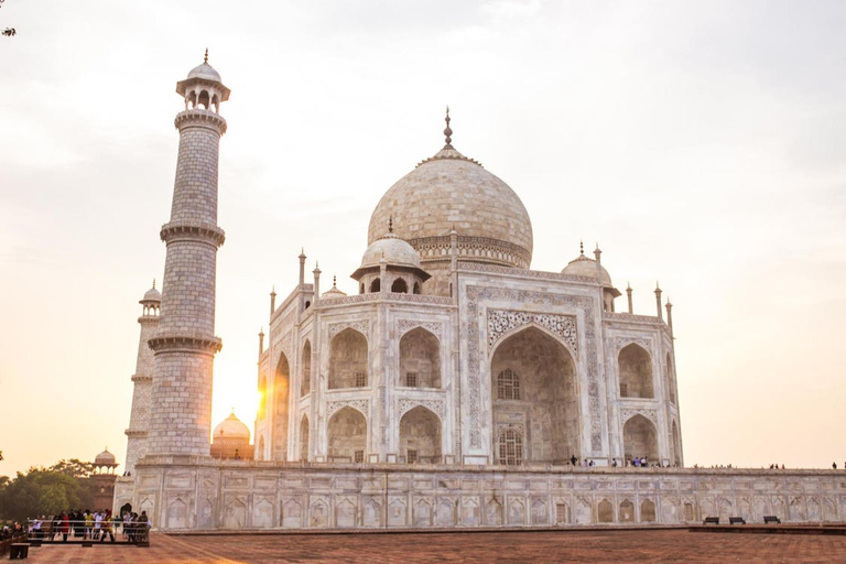 De Délhi: Excursão particular de 2 dias a Nova Délhi e Taj Mahal, AgraOpção 2: Guia turístico + transporte