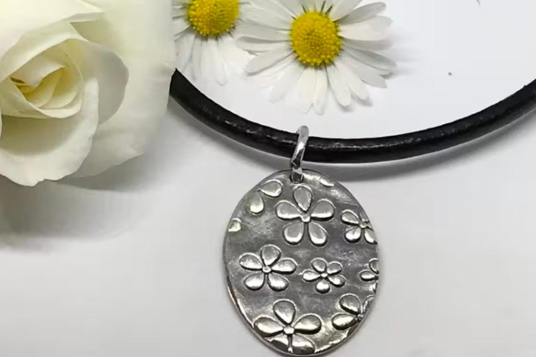 Design and make silver jewelry in Cambridge