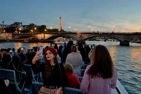 Paris: Evening Lights Cruise with Legendary Bateaux-Mouches