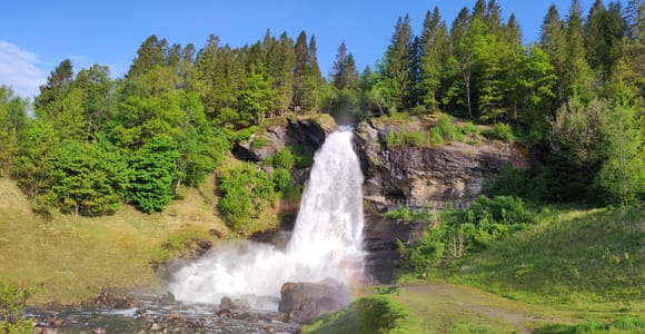 Bergen Private Tour: Waterfalls of Hardanger with a Snack