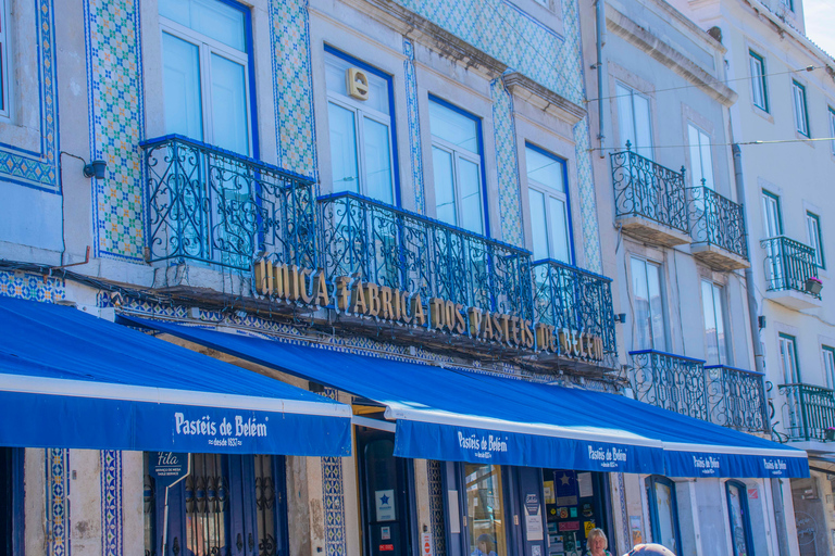 Lisbona: Tour Tuk-Tuk in francese o tedesco con vera guida localeTour di 2 ore: Centro storico di Lisbona e centro città