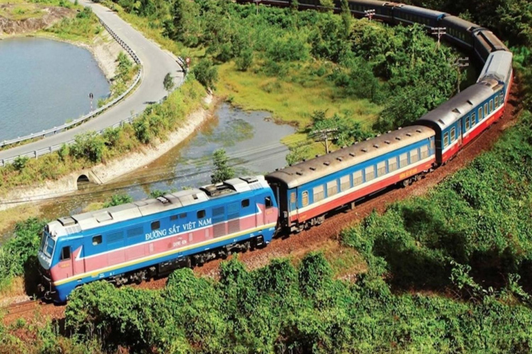 Sleeping Train Railway between Ha Noi and Sapa (Lao Cai) The route Ha Noi to Sapa (Lao Cai)