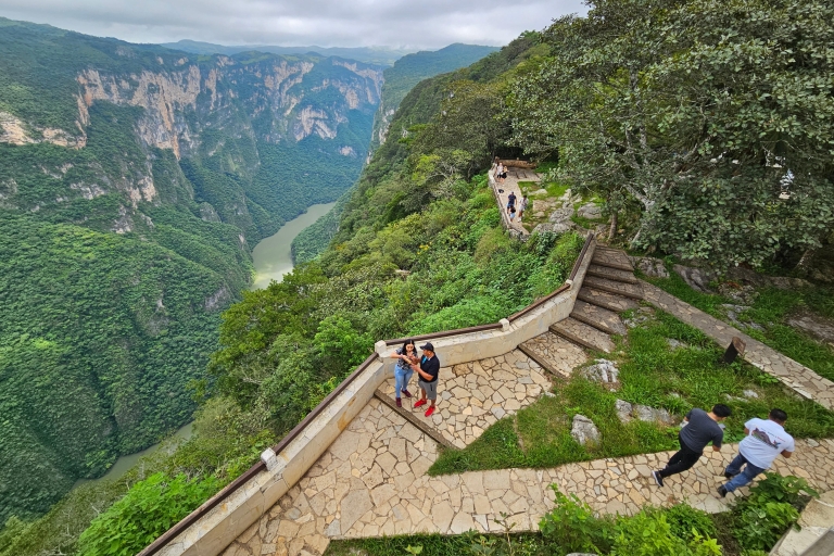 San Cristobal : Canyon de Sumidero, Chiapa de Corzo et Miradores
