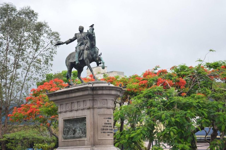 San Salvador: Stadsrondleiding &amp; El Boquerón Park &amp; Pupusa Proeverij