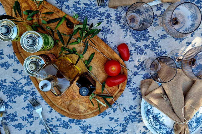 Vieux-Nice : Dégustation d&#039;huiles d&#039;olive, fromages et pains artisanaux