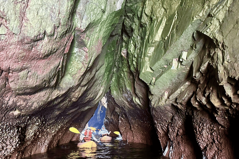 Hong Kong: Geopark Ninepin Group Kayaking Adventure Tour (Shared) Hong Kong: Geopark Ninepin Kayaking Adventure Tour