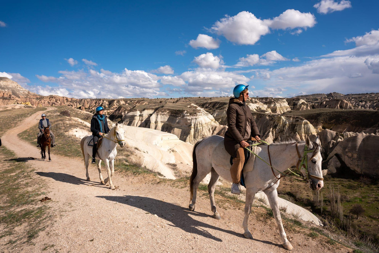 Capadocia: paseo a caballo, magia de unicornios y senderos ocultosTour de 1 hora durante el día