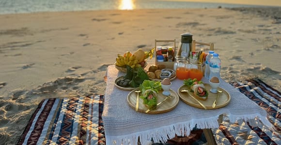 Krabi: Sunrise 4 island by Luxury vintage boat