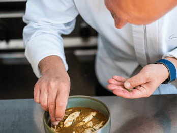 Terrasini: Kochkurs für sizilianische Vorspeisen mit Mittagessen mit Meerblick