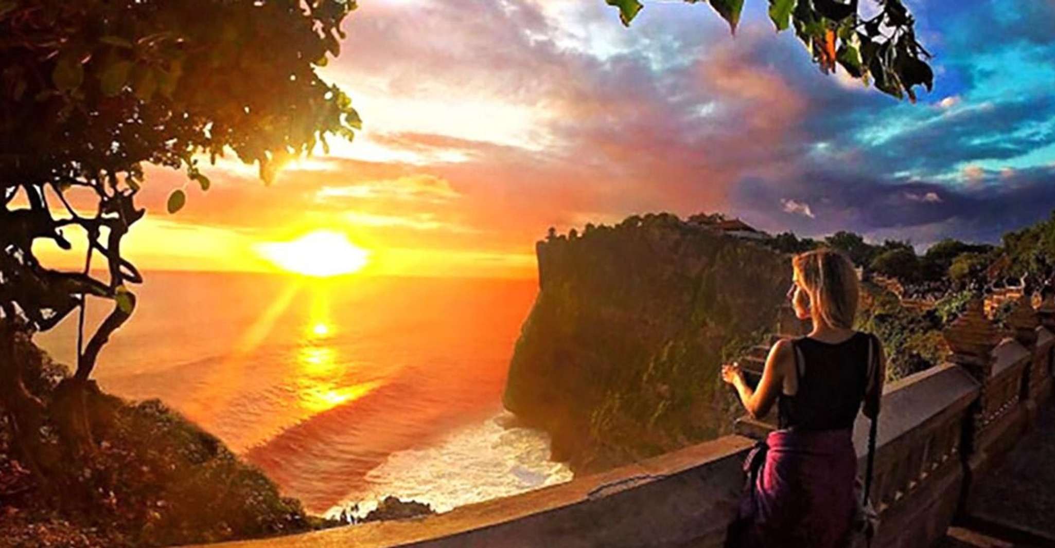 Uluwatu Temple Sunset & Kecak Fire Dance Tour - Housity