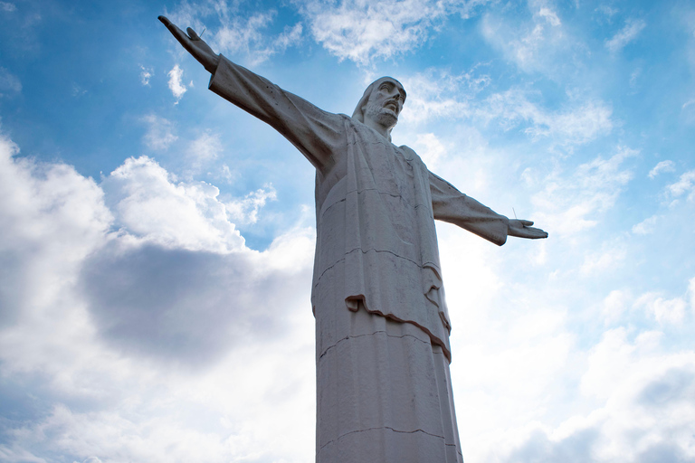 Cali: Cristo Rey Monument with transport