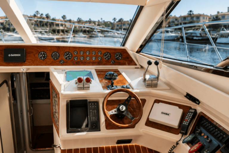 Paphos: Private Luxury Yacht Charter Paphos: Private Luxury Yacht Charter 2 Hours