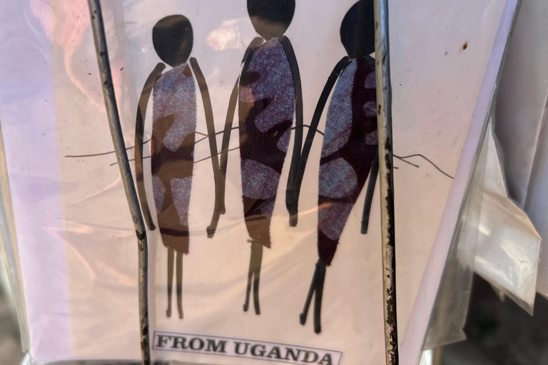 Kampala: Postcard-Making Workshop with Expert