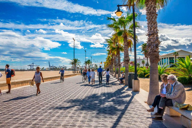 Playas de Valencia, Ciudad de las Artes en bicicleta eléctrica YAMAHA