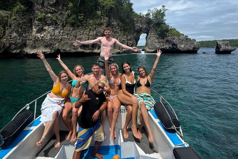 Bali/Nusa Penida: Private Snorkeling With Guide & West Tour Transfer from Sanur Area