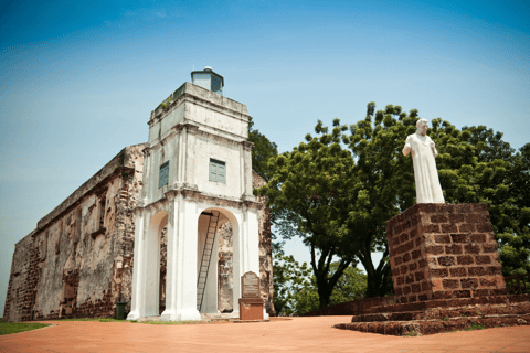 Da Singapore: Trasferimento a Malacca (Melaka), Malesia