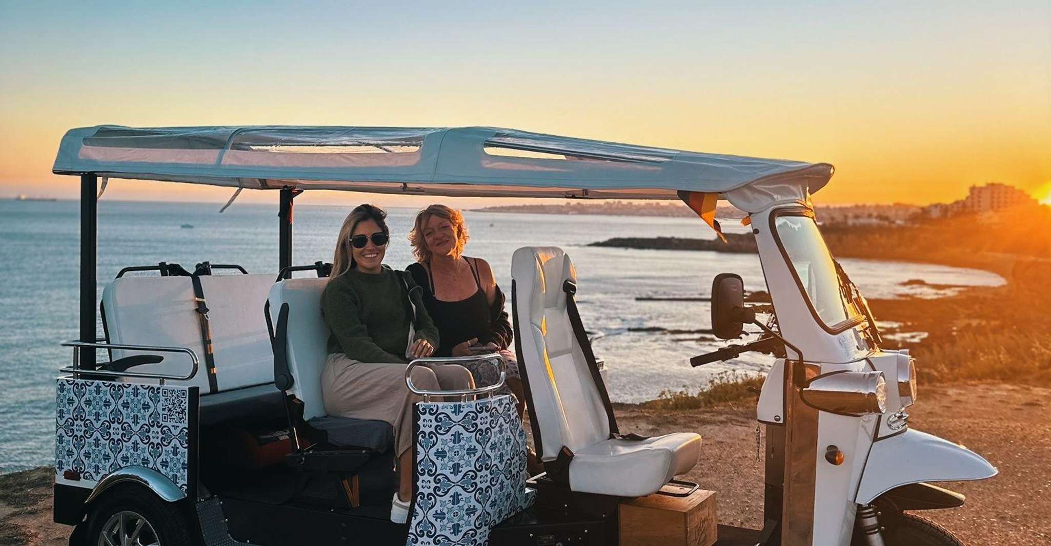 Lisbon: Private Grand Experience City Tour by Tukxi