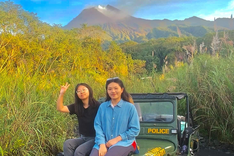 Yogyakarta: Merapi Sunrise Jeep and Trek with Lunch