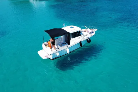 Zadar : Demi-journée de circuit dans les îles et de croisière dans les lagunes avec fruits