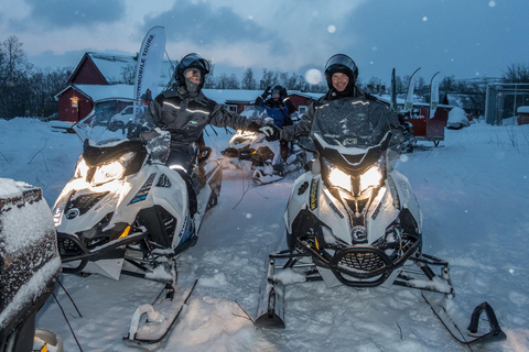 Aventura de snowmobile em Abisko (você mesmo dirige)