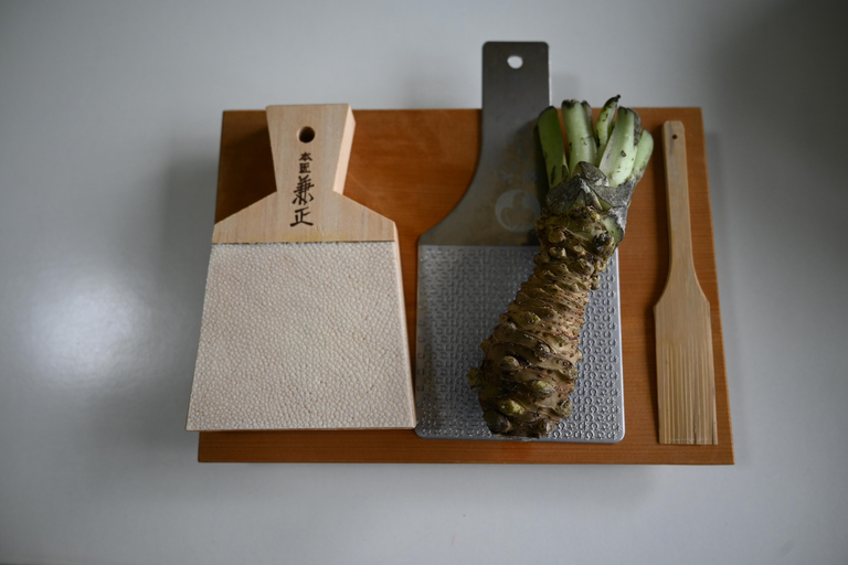 Sapporo: laboratorio di sushi e bacchette