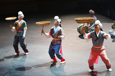 Seoul: Endagsutflykt till Anseong UNESCO Performance/Kimchi-tillverkningDelad Baudeogi Performance Tour, möte på DDP Station