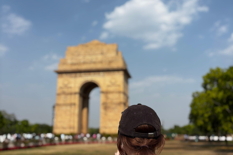 Delhi: Metro Heritage Tour with Guide