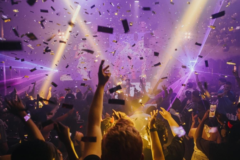Phuket: Pub Crawl Rooftop, Bars, GoGo & 3 Clubs with Shots 20:30 | Pub Crawl Only