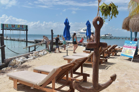 Isla Mujeres: Passeio de catamarã, mergulho com snorkel, bufê e open barPasseio de Tulum