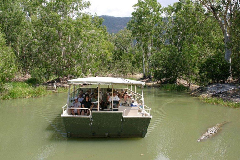Cairns Shore Excursion: Crocodile & Wildlife Park Tour Cairns: Hartley's Crocodile Adventures Visit for Cruise