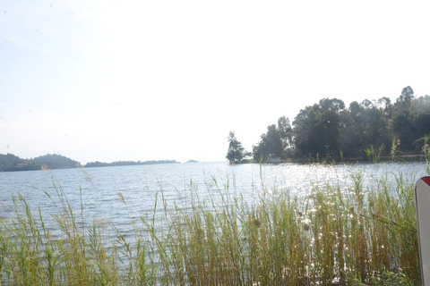 Avventura privata di 1 giorno sul lago Kivu con Museo AmbientaleAvventura privata di 1 giorno sul Lago Kivu con il Museo dell&#039;Ambiente