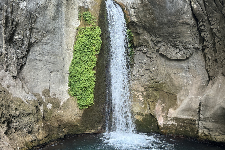 Da lato: Canyon di Sapadere Un viaggio nella grotta naturale dei nani