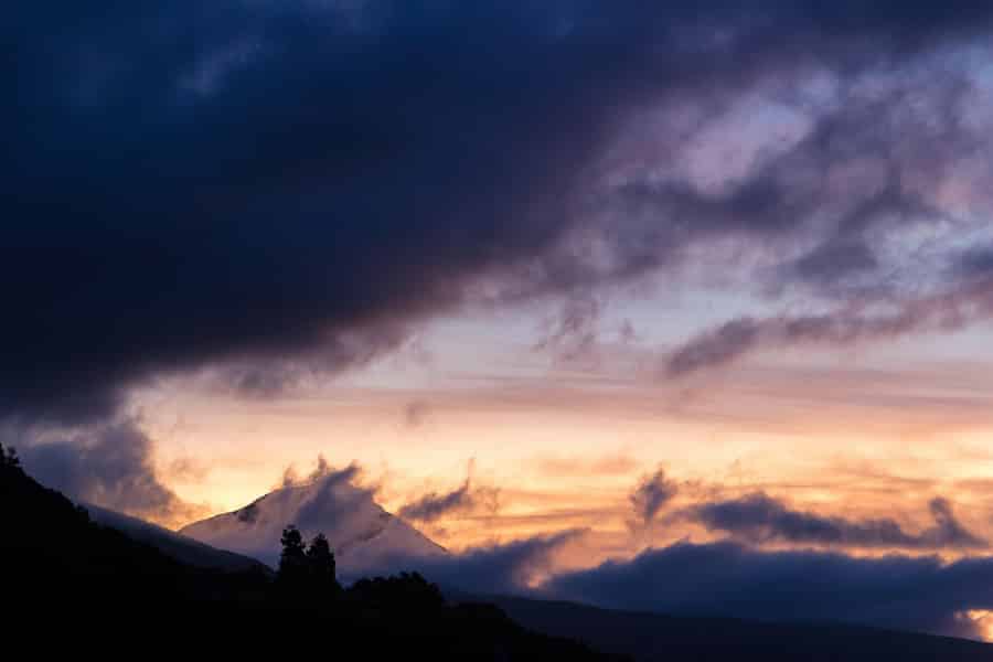 Ab Funchal: Transfers und selbstgeführte Sonnenaufgangswanderung