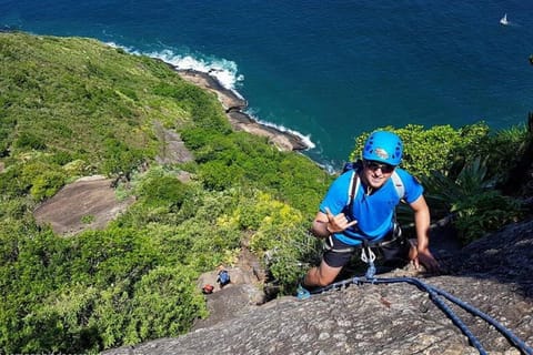 Rio de Janeiro: Sugarloaf Mountain Hike and Climb